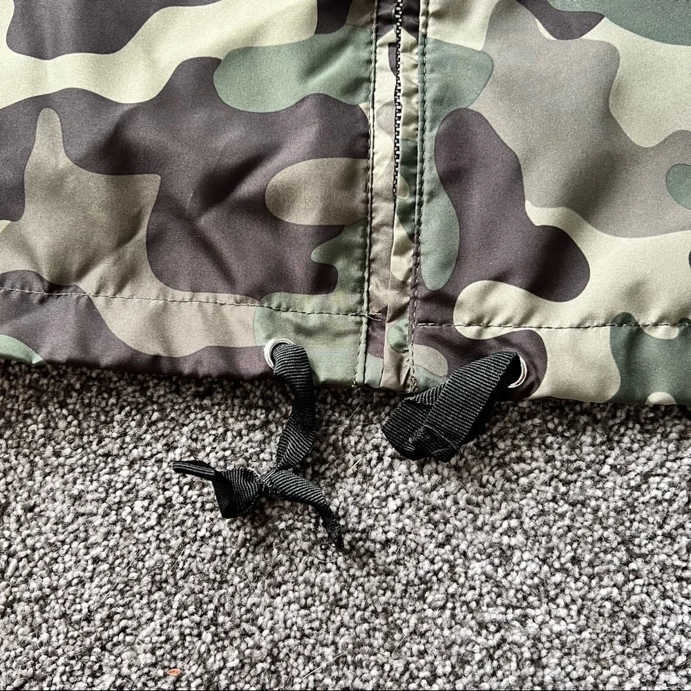 SOLD!!! Love Tree camo jacket. - Picture 8 of 9